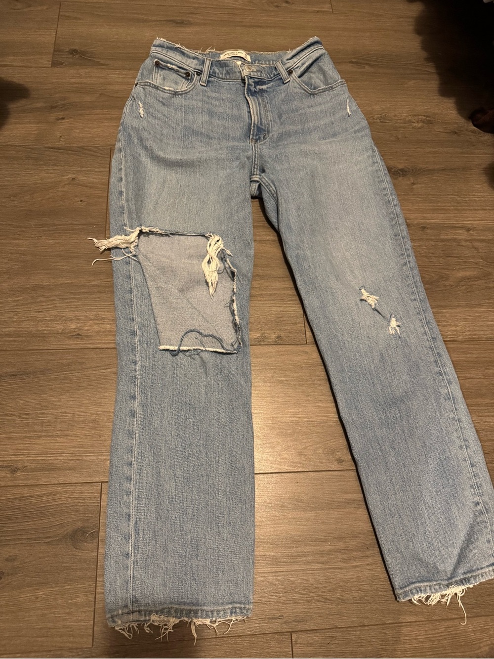Abercrombie & Fitch '90s Straight Ultra High Rise Curve Love Jeans - Size 28 / 6